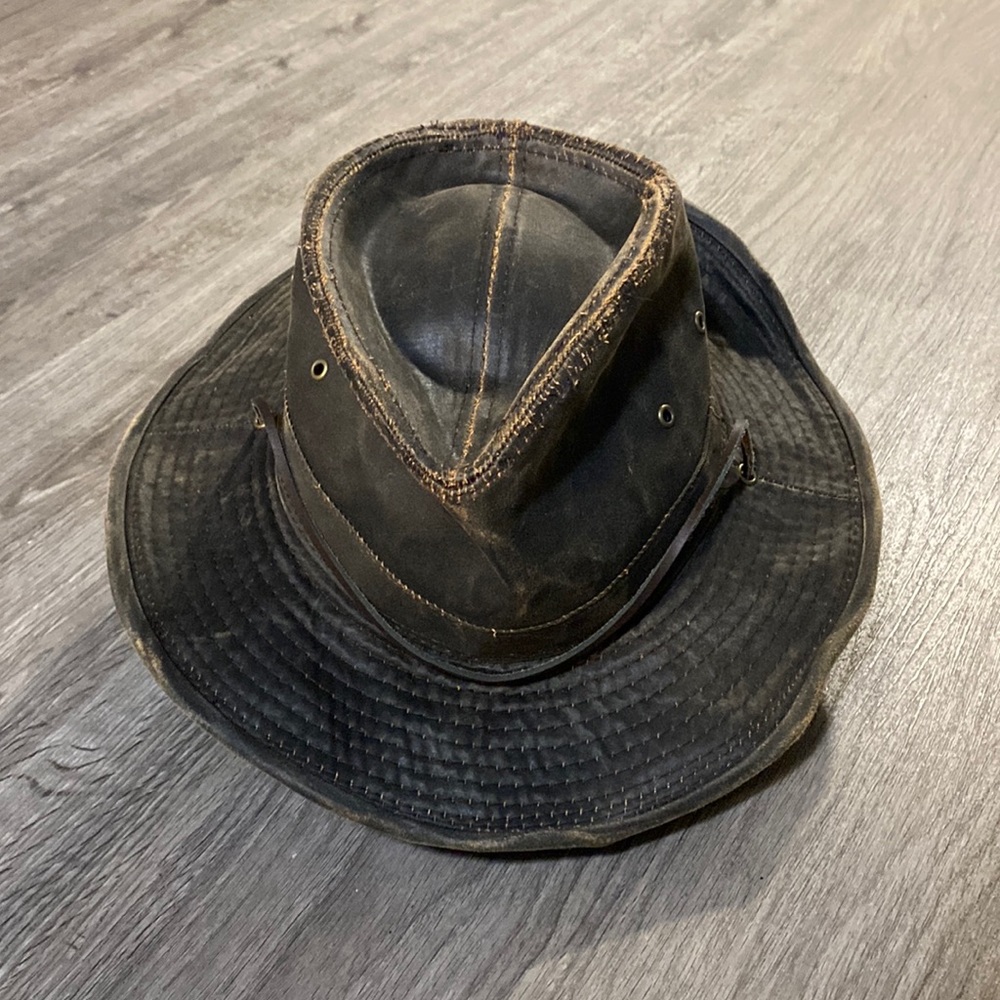 Dorfman Pacific Co. Weathered Outback Hat